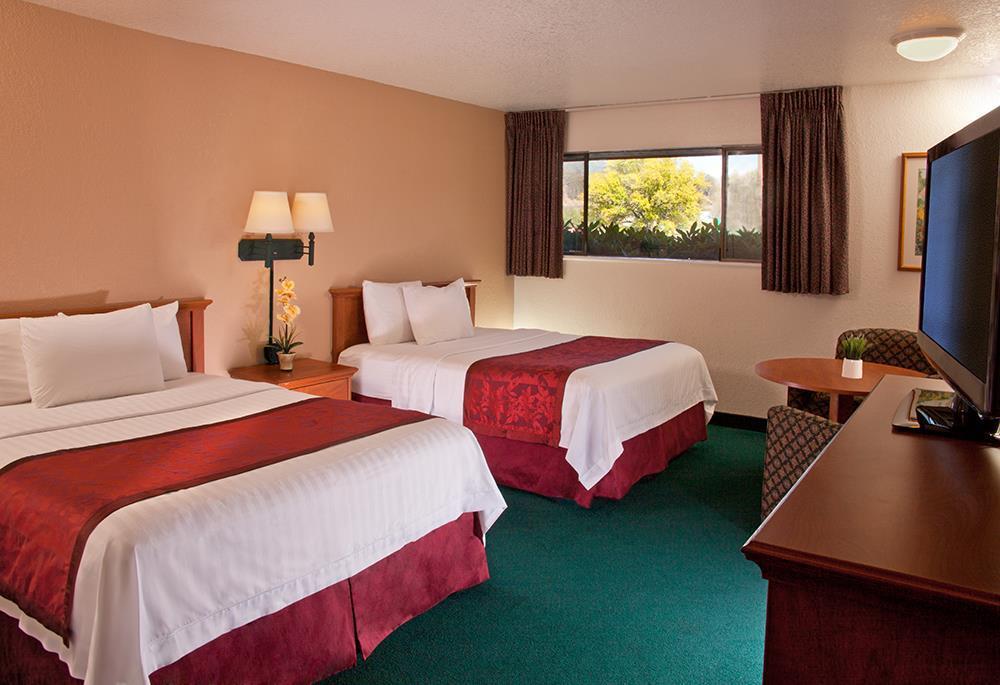 Windmill Inn Of Roseburg Room photo